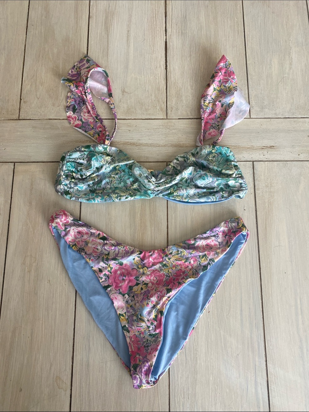 Beach Riot Pink Blue Purple Floral Ruffle Bikini Set Small - Picture 3 of 10